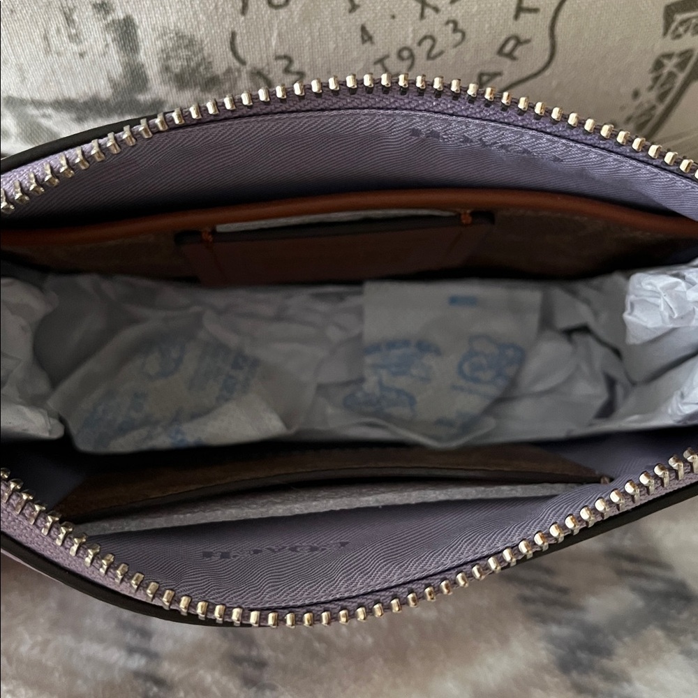 Coach Pouch Bag 💼 - Picture 5 of 10